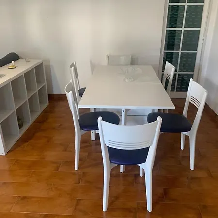 Holiday home Casa Do Damasquero Sesimbra